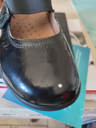 Scarpe Grunland nere con cinturino passante