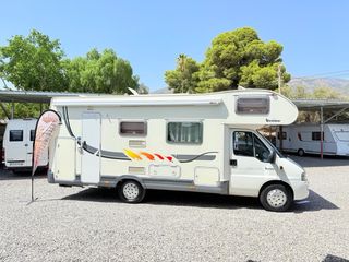 Autocaravana Portamotos 2007/Aire/placa/toldo
