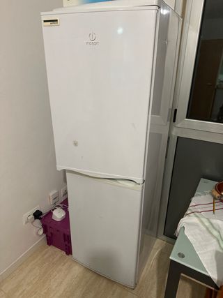 Nevera Indesit 2 puertas