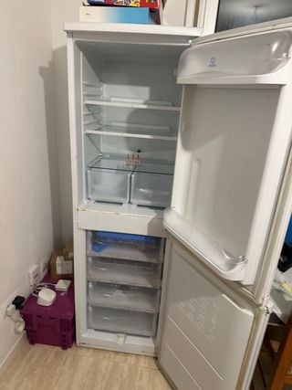 Nevera Indesit 2 puertas