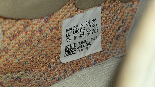 Adidas Yeezy 350 V2 - 44.5