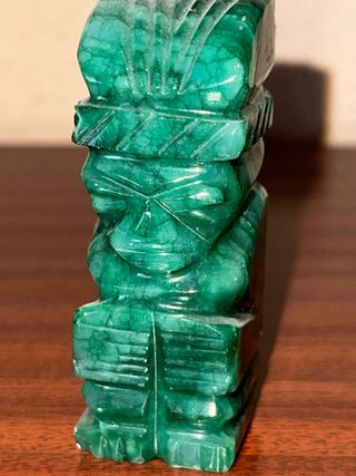 Totem azteca de jade