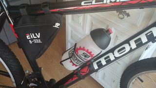 Bicicleta Montana negra de 21''