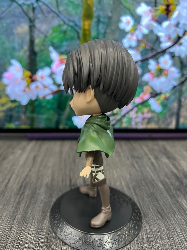 Figura Qposket Levi Ackerman