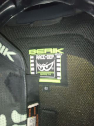 Cazadora moto piel verano perforada