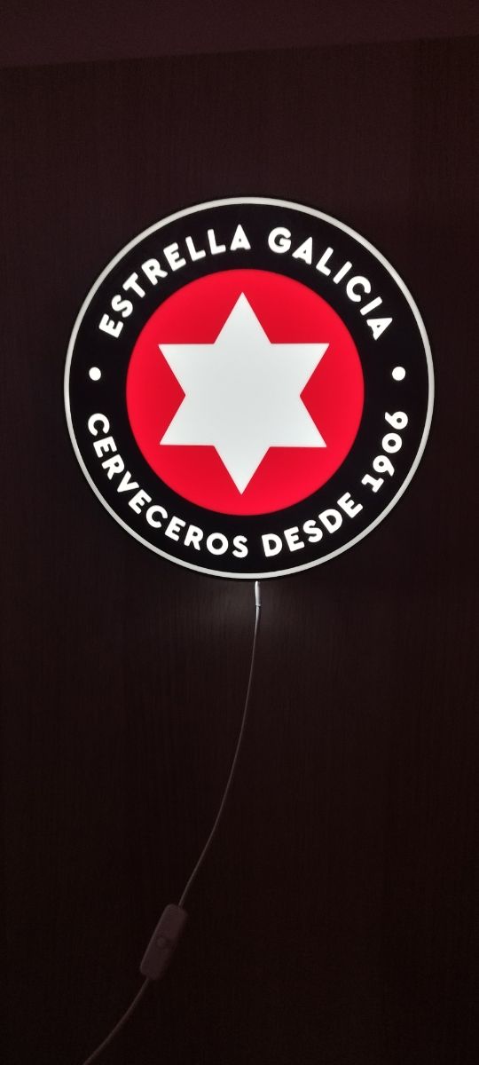 Expositor luminoso Estrella Galicia Light box