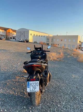 Yamaha TMax 560 2022