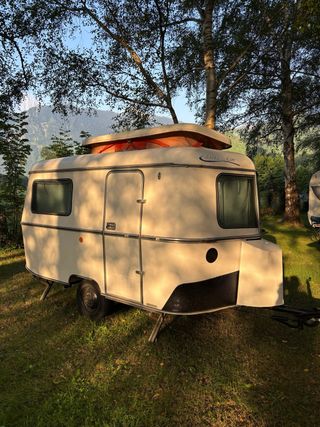 Caravana Eriba Puck con papeles y menos de 750