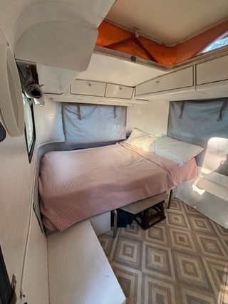 Caravana Eriba Puck con papeles y menos de 750
