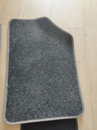 Tappetini auto usati 4 pezzi