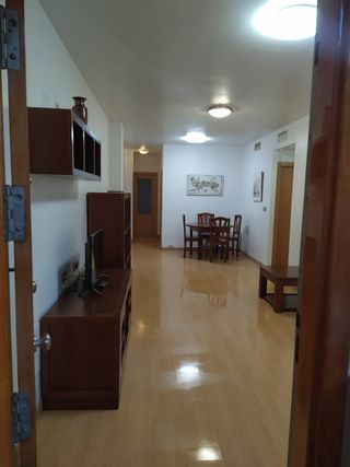 Particular, venta de vivienda.
