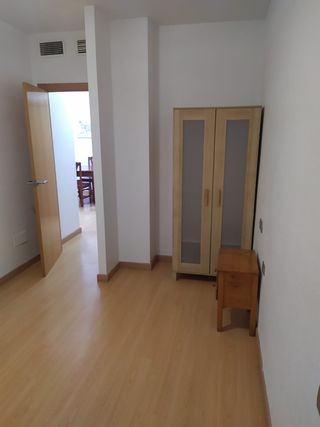 Particular, venta de vivienda.
