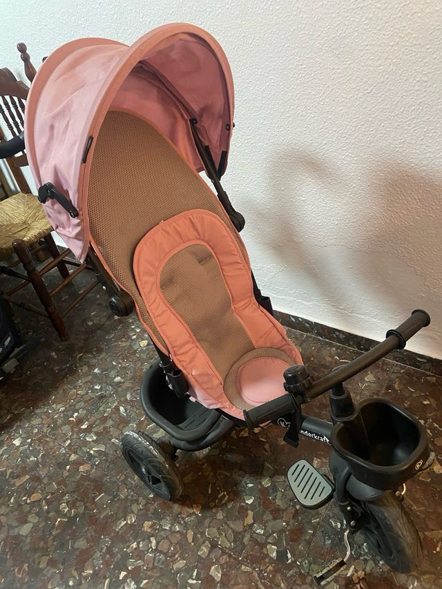Triciclo infantil rosa, ruedas de goma