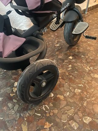 Triciclo infantil rosa, ruedas de goma