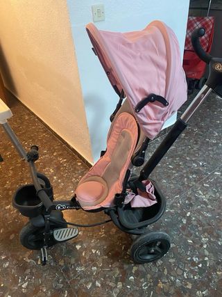 Triciclo infantil rosa, ruedas de goma