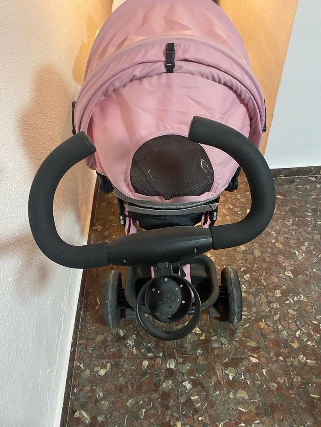 Triciclo infantil rosa, ruedas de goma