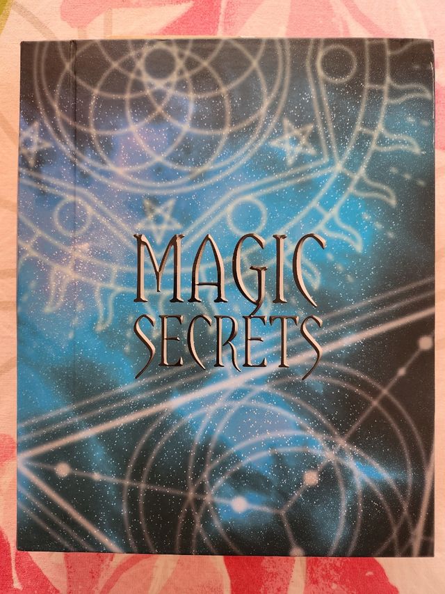 Caja de magia, Magic Secrets