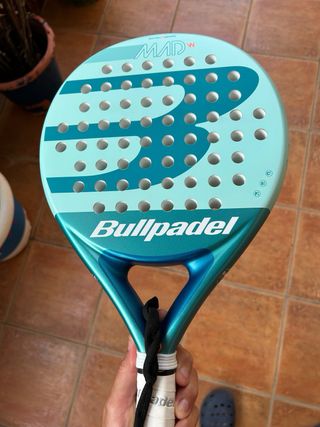Pala pádel Bullpadel Mad W 