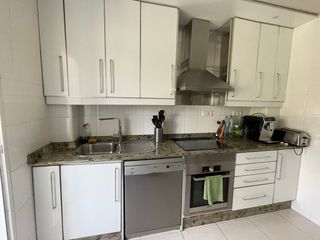 Cocina - Muebles blancos
electrodomesticos nuevos 