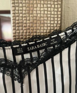 Top Zara Basic rayas blanco-negro M
