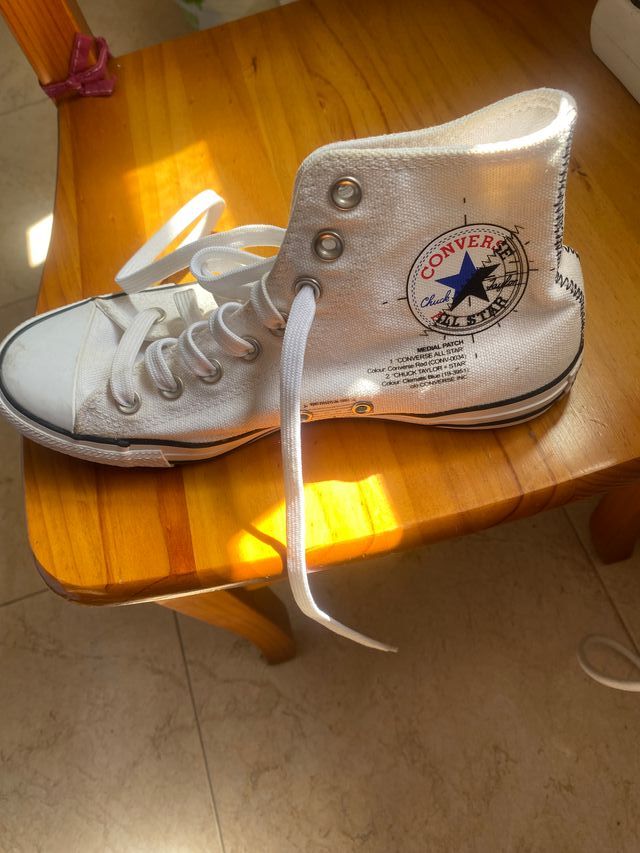 Converse blancas altas súper enteras