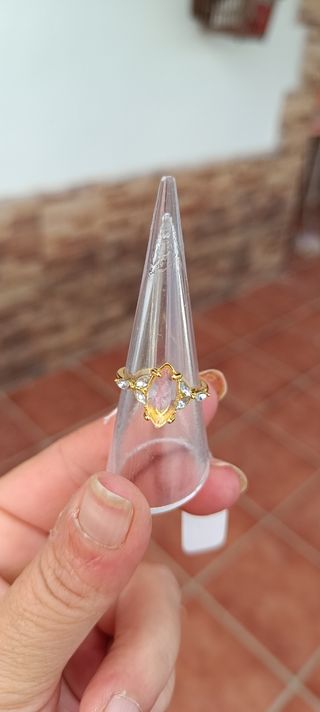 Anillo acero rosa con circonitas