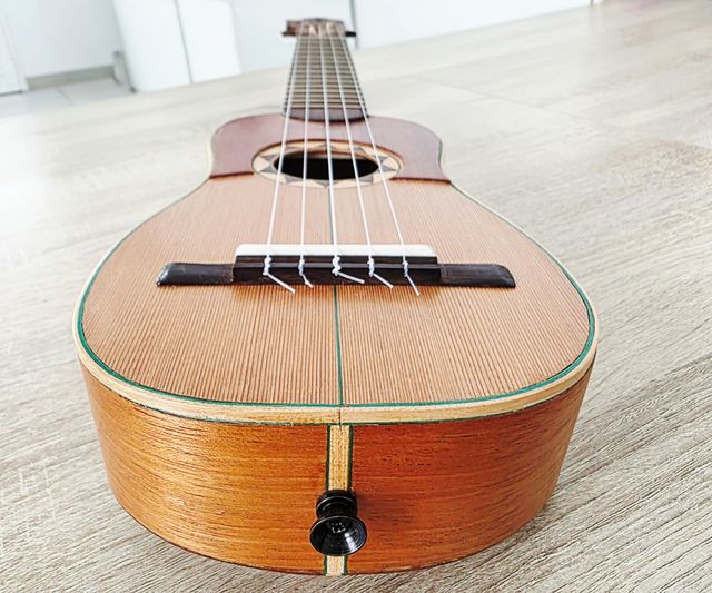 Timple canario artesanal