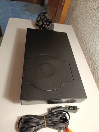 PS2 (PlayStation 2) negra - consola