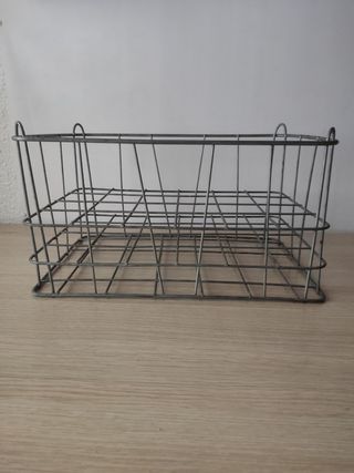 ANTIGUA CAJA / CESTA METÁLICA PARA BOTELLAS