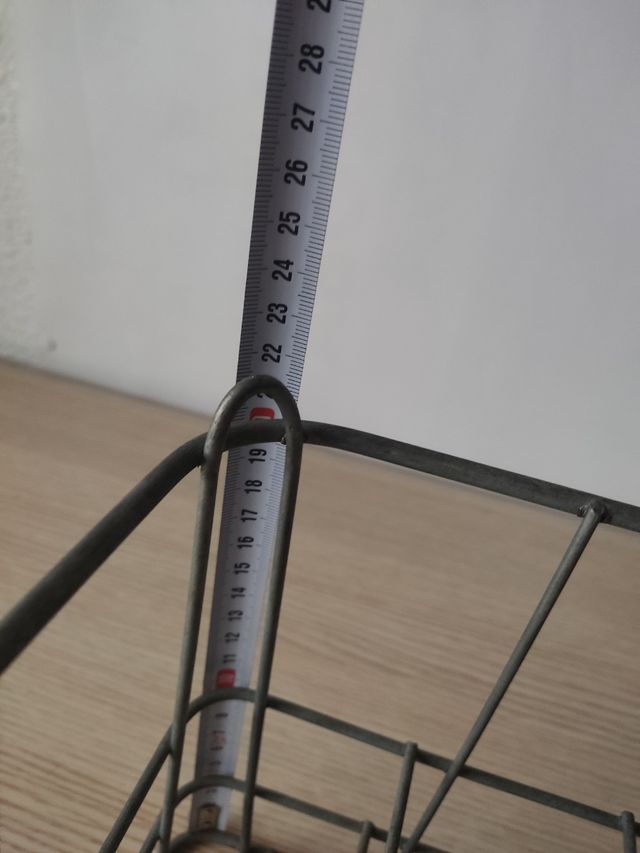 VECCHIA SCATOLA/CESTINO IN METALLO PER BOTTIGLIE