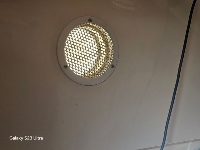 Barco motor ocasión mando fotos por wasap