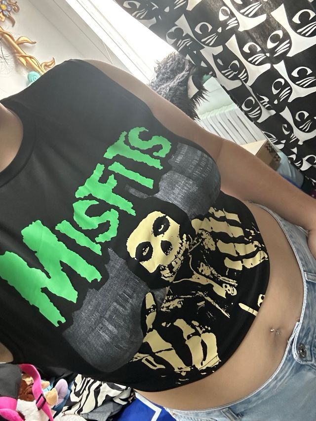 Top Misfits crop negro-verde