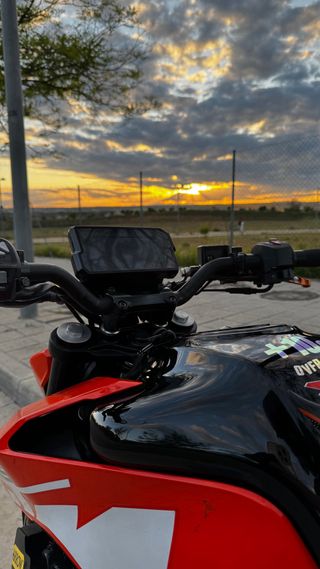 KTM Duke 125 (2019) + accesorios
