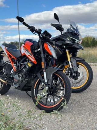 KTM Duke 125 (2019) + accesorios