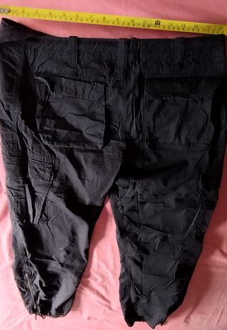 Pantalones de hombre variados en muy buen estado