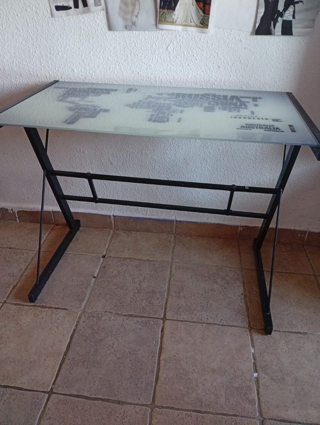 Mesa escritorio de cristal 