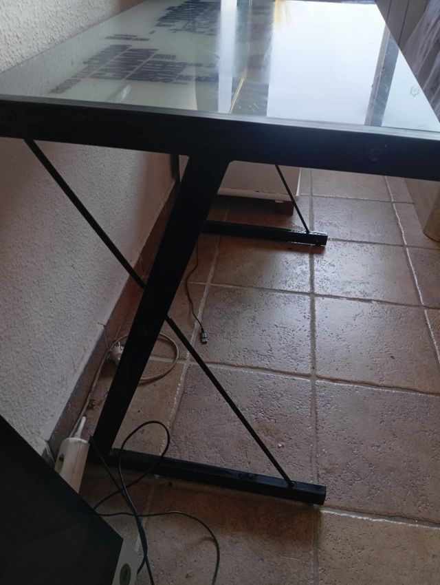Mesa escritorio de cristal 