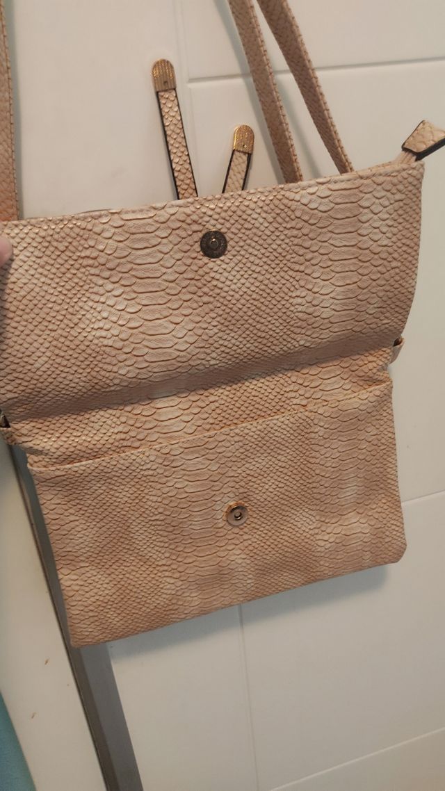 Bolso beige seminuevo