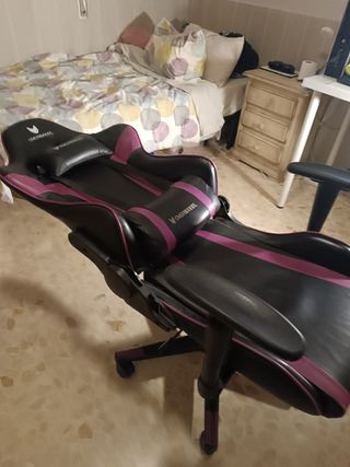 Silla Gaming Oversteel Morada y Negra Reclinable