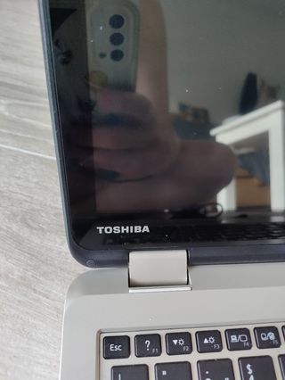 Portátil Táctil Toshiba Convertible 11.6” + Funda