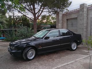 BMW E39 Gasolina (Averiado)