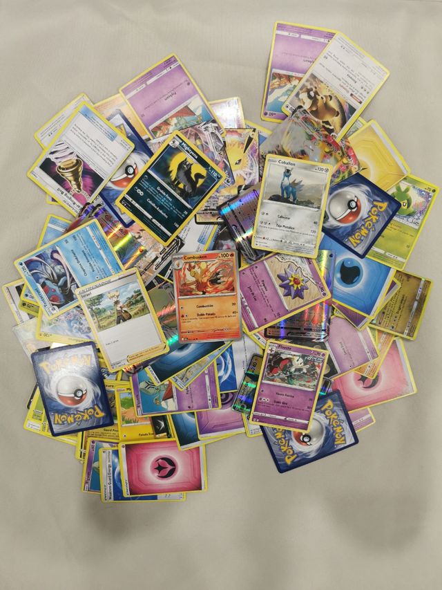Lote de cartas Pokémon