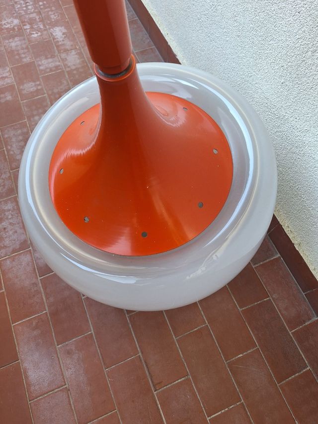 Lampada vintage Elio Martinelli anni '70