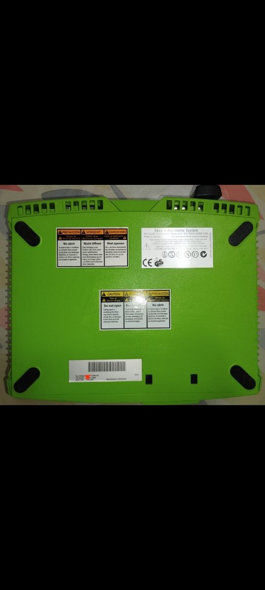 Xbox edición limitada Hulk/Pepsi verde + complem.