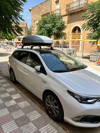 Vendo Toyota Auris Hybrid Advance Tour Sport