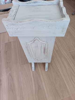 Mesita auxiliar madera gris