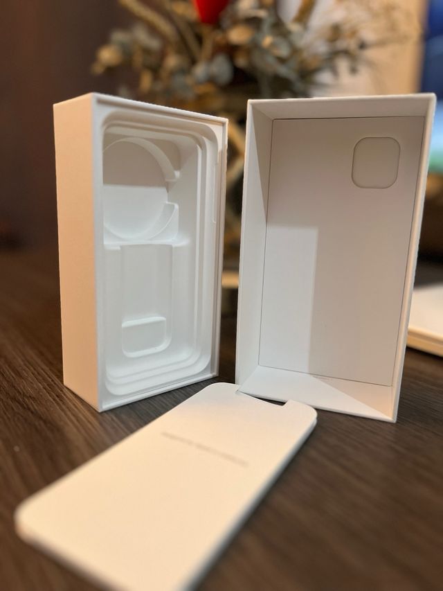 Caja iPhone 11 (128GB) negra