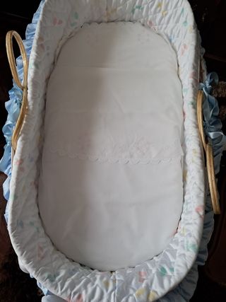 Cuna Moisés mimbre bebé