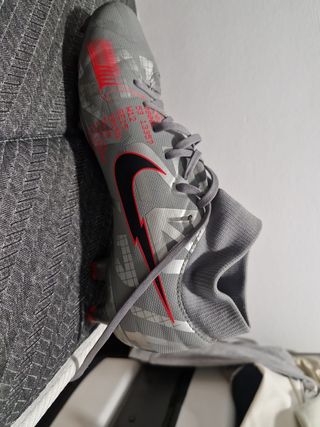 Botines Nike Jr. Mercurial Vapor 15 Gris/Rojo