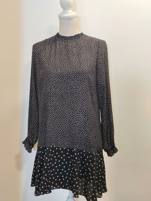 Vestido lunares negro y blanco